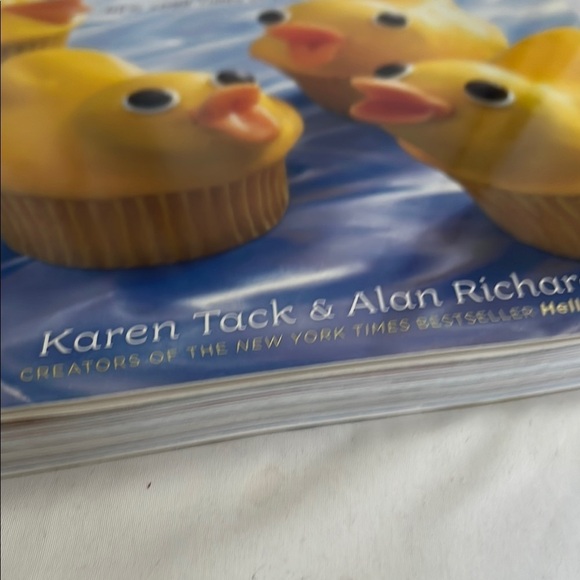 What's New, Cupcake Cook Book - Picture 13 of 16